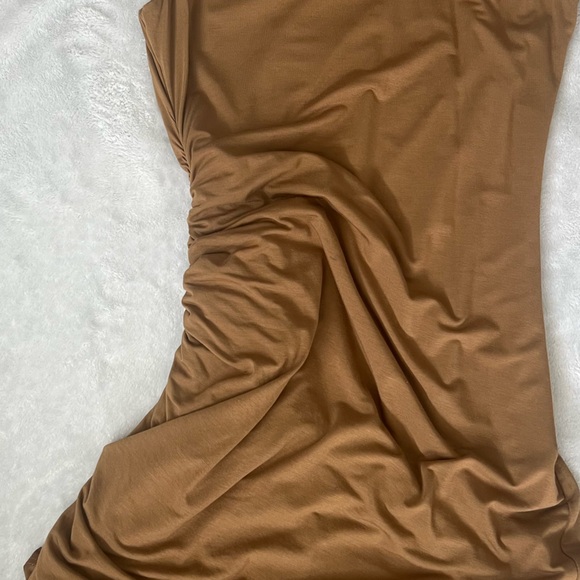 Lovers and Friends Eva Midi Dress in Deep Taupe - Picture 6 of 7